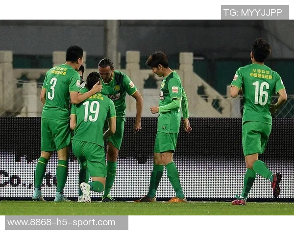 国安提前出局中超球队连续两年无缘亚冠十六强的尴尬局面