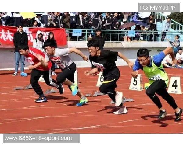 篮网全队齐心协力11人得分创佳绩9人双位数表现令人振奋